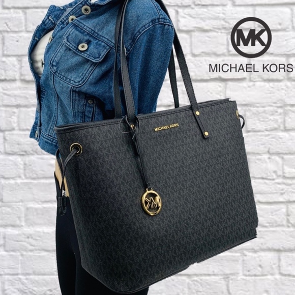 LAST DAY SALE Michael Kors Jet Set Drawstring Tote - Picture 2 of 8